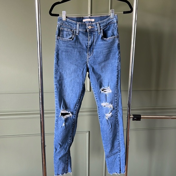 Levi Jeans (Super Stretchy) - Picture 1 of 3